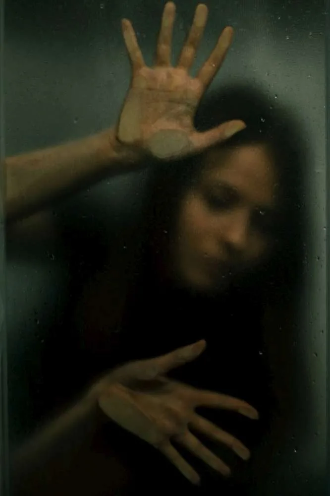 trapped-6008738_1280
