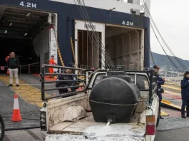 Πηγές ΥΠΑΑΤ: Οι κινητοποιήσεις στη Μυτιλήνη εμπόδισαν την αποβίβαση εξοπλισμού για τον αφθώδη πυρετό