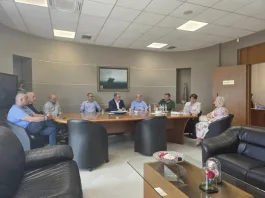 Επίσκεψη του ΓΓ της ΚΕ του ΚΚΕ Δημήτρη Κουτσούμπα στο Δημαρχείο Ραφήνας – Πικερμίου