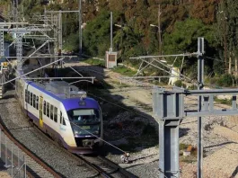 Μέγαρα: Χωρίς τις αισθήσεις της απεγκλωβίστηκε γυναίκα από συρμό του Προαστιακού