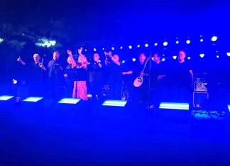 «Η νύχτα μυρίζει γιασεμί»: Μεγάλη συναυλία στη Ραφήνα στη μνήμη του Μάριου Τόκα (φωτο)