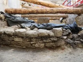 Παρίσι: Ανακάλυψη τείχους 2.000 ετών κοντά στη Νοτρ Νταμ φέρνει στο φως την αρχαία πόλη Λουτέτια