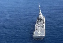 Θεσσαλονίκη: Ουρές στο λιμάνι για μια ξενάγηση στη φρεγάτα «Κίμων»