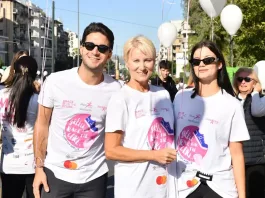 H Νατάσα Παζαΐτη στο Race for the Cure μαζί με τα δίδυμα παιδιά της, Αλίκη και Αλέξανδρο